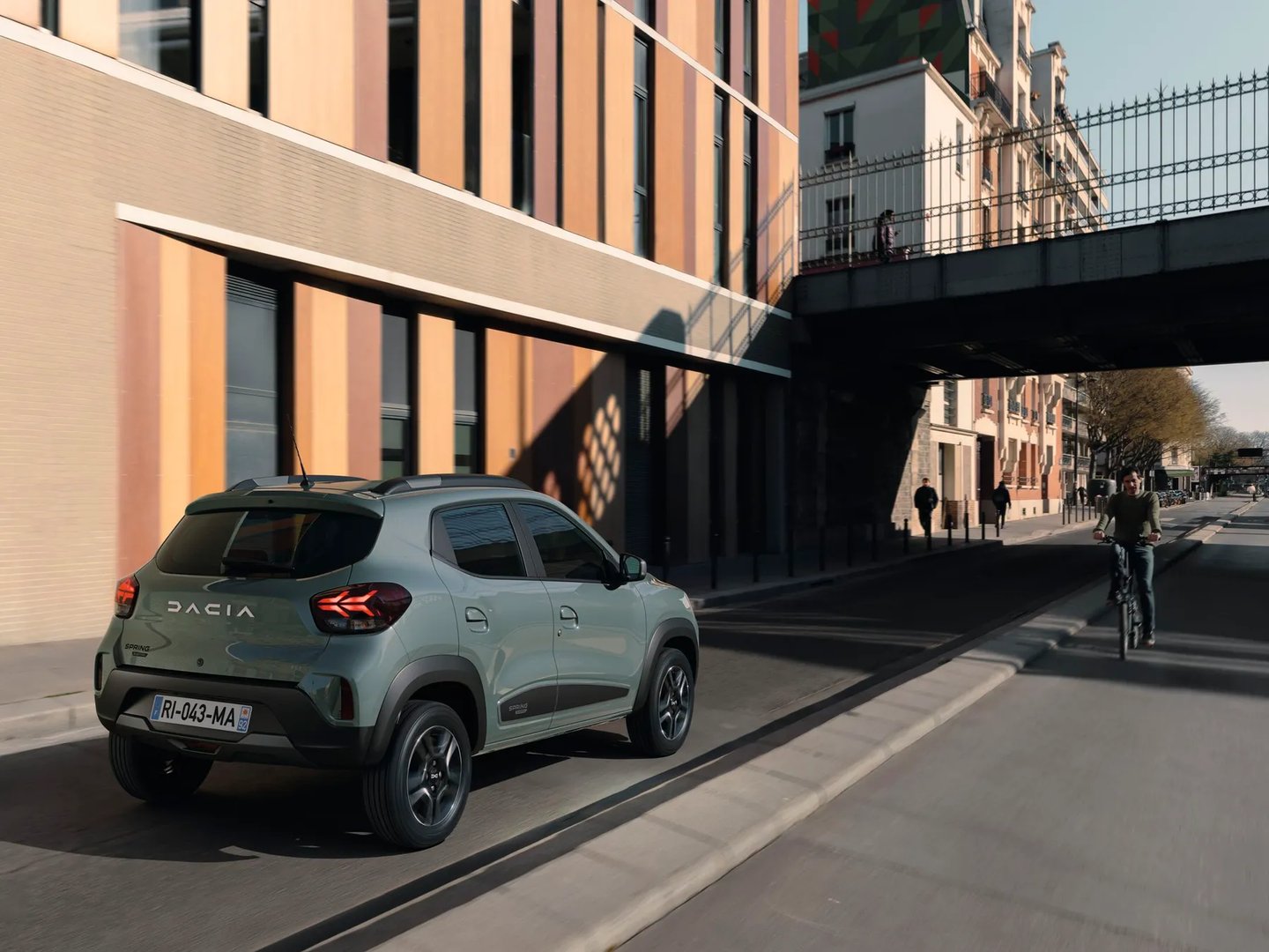 Dacia_Spring_1_generation_restyling_1__SUV_5-doors__1.jpg