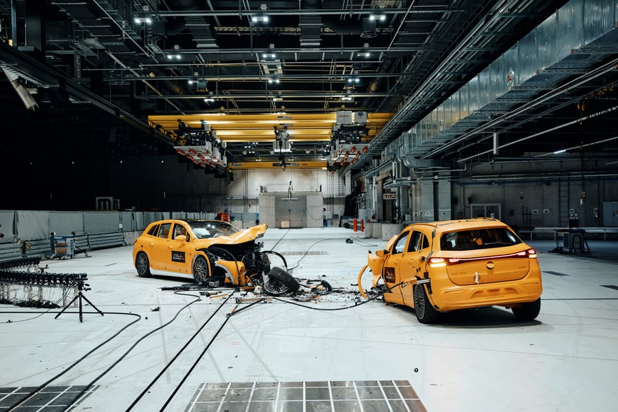 Mercedes-Benz Dummy-Test