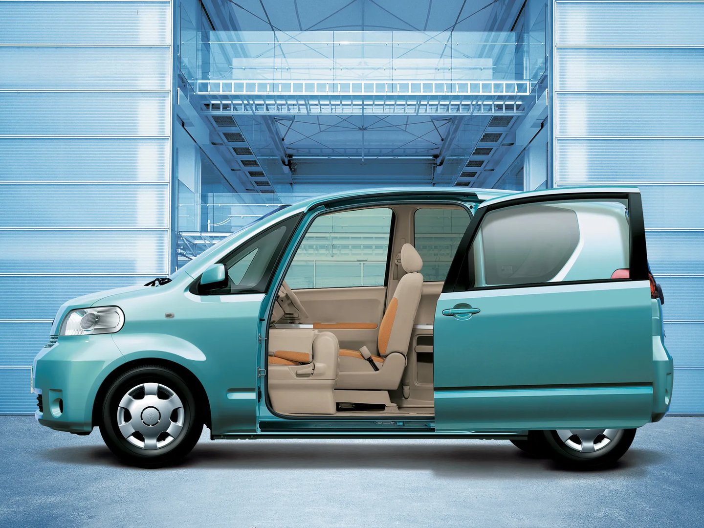 Toyota_Porte_1_generation__Compact_Van__2.jpg