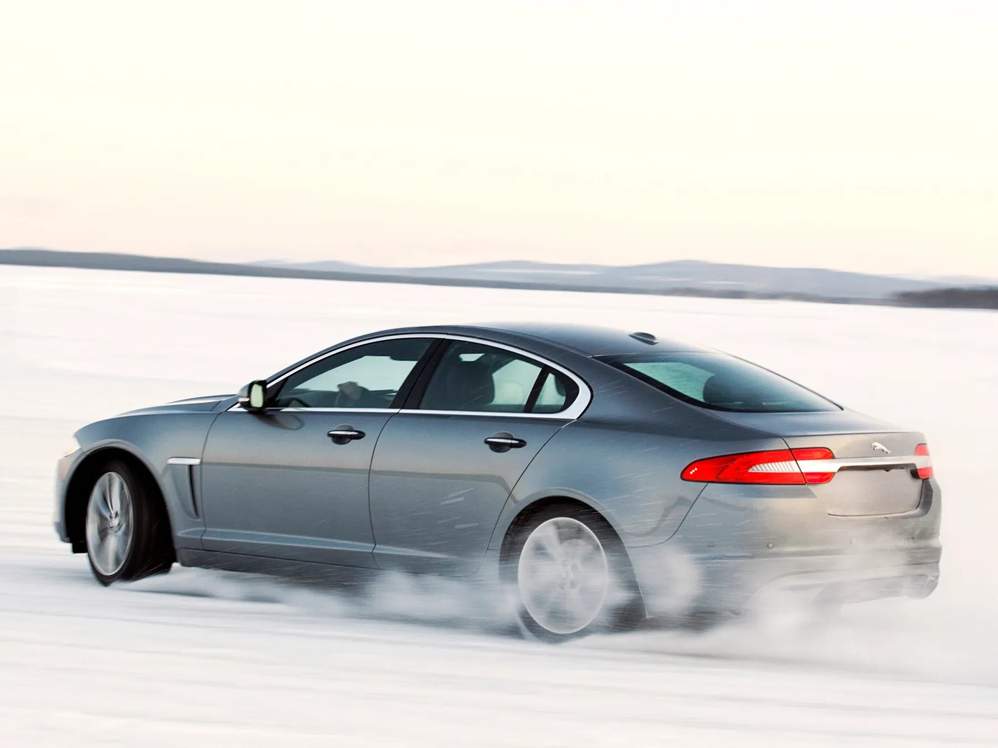 Jaguar_XF_1_generation_restyling__Sedan__7.jpg