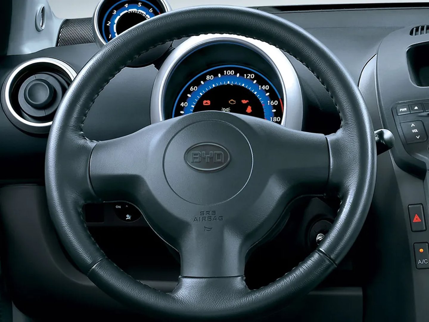 BYD_F0_1_generation__Mini_5-doors__9.jpg