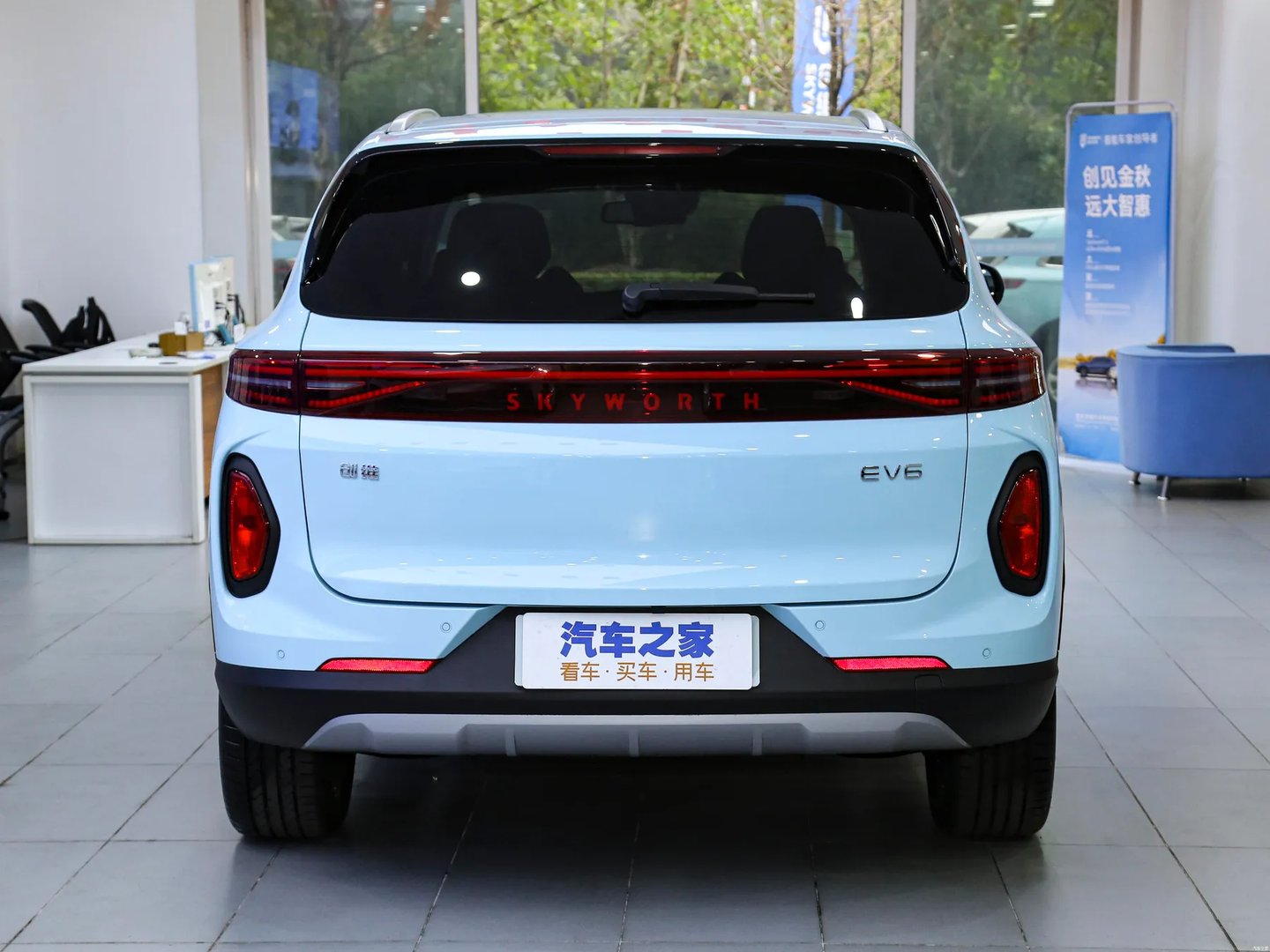 skywell_ET5_1_generation_restyling__SUV_5-doors__9.jpg