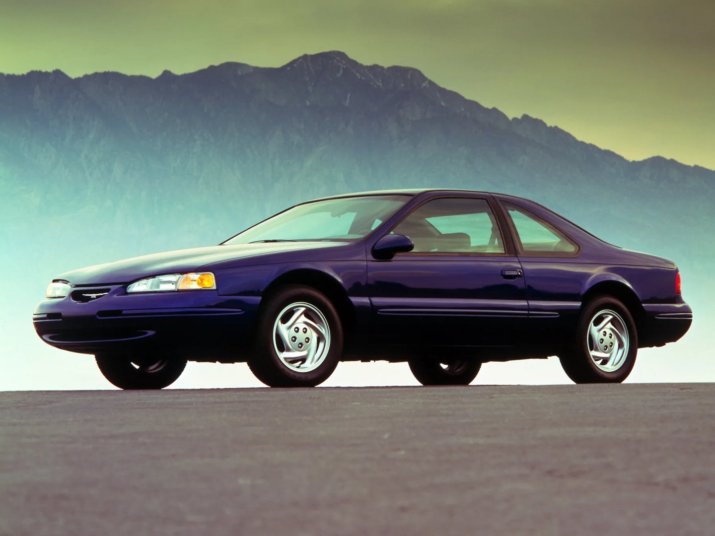 Ford_Thunderbird_10_generation__Coupe__4.jpg