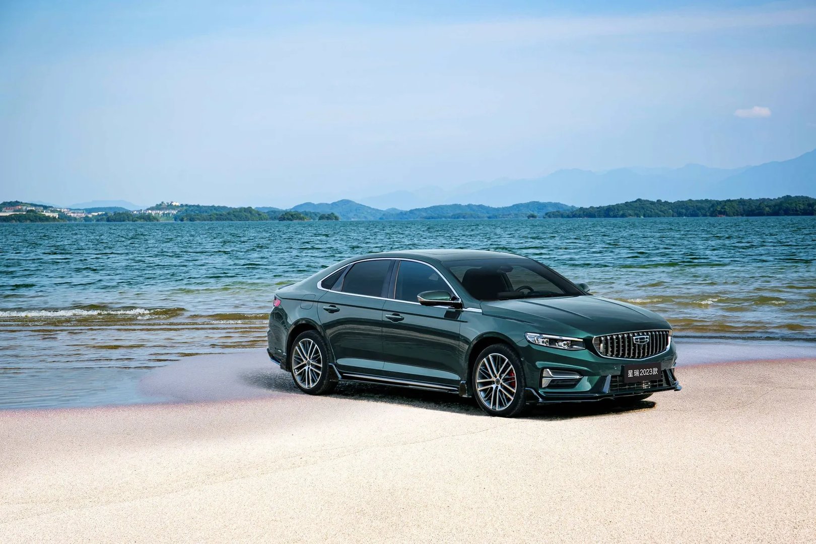 Geely_Preface_1_generation_restyling__Sedan__4.jpg