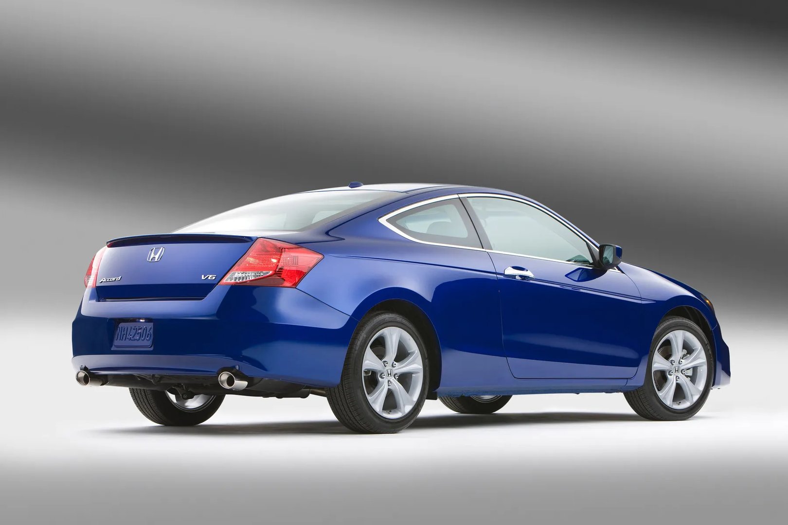 Honda_Accord_(USA)_8_generation_restyling__Coupe__1.jpg