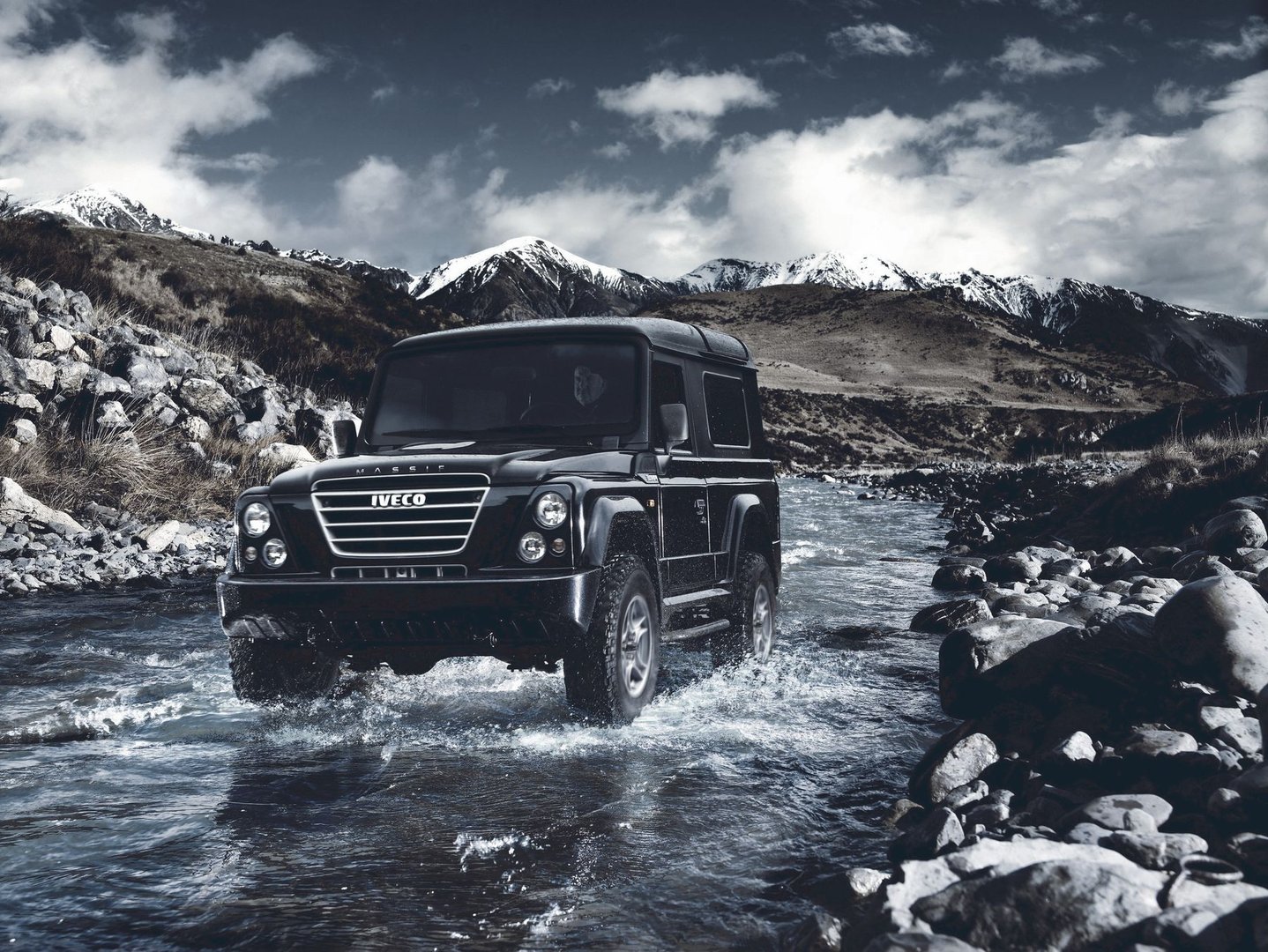 iveco_Massif_1_generation__SUV_3-doors__11.jpg