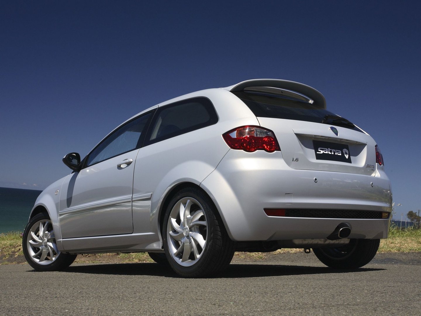 proton_Satria_2_generation__Hatchback_3-door__16.jpg