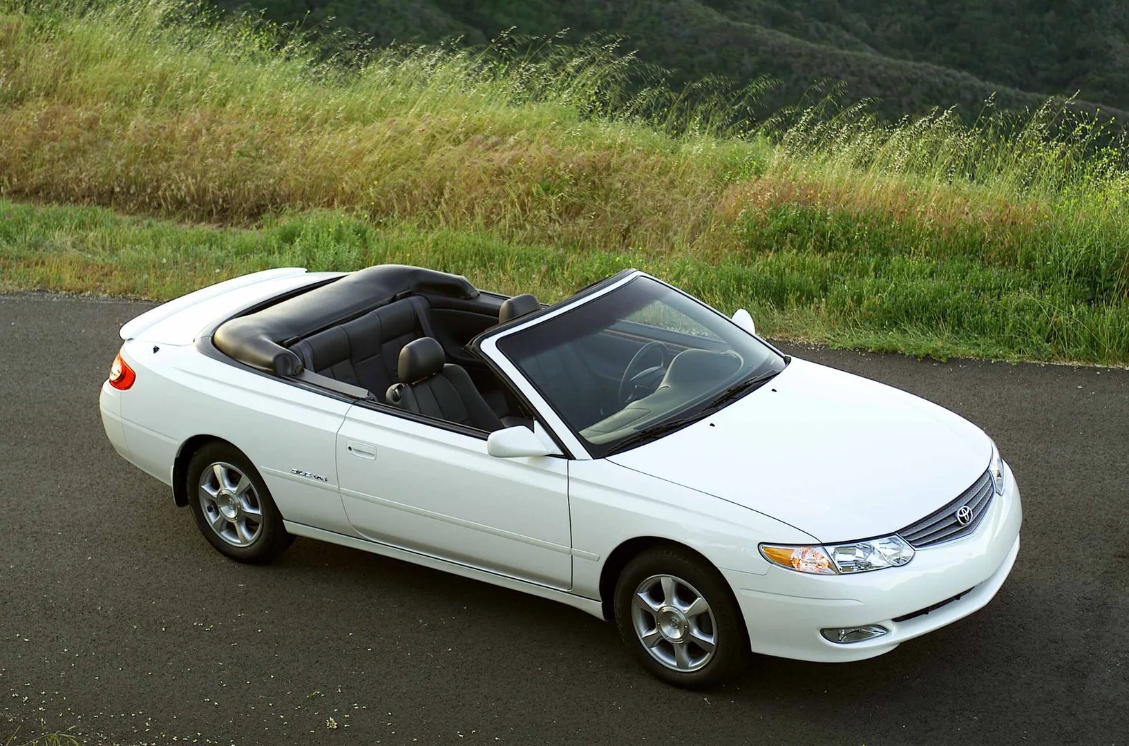 Toyota_Camry_Solara_1_generation__Cabrio__5.jpg