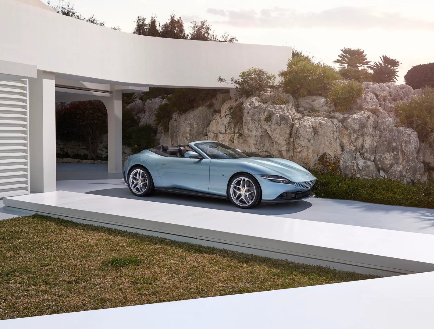 Ferrari_Roma_1_generation__Roadster__1.jpg