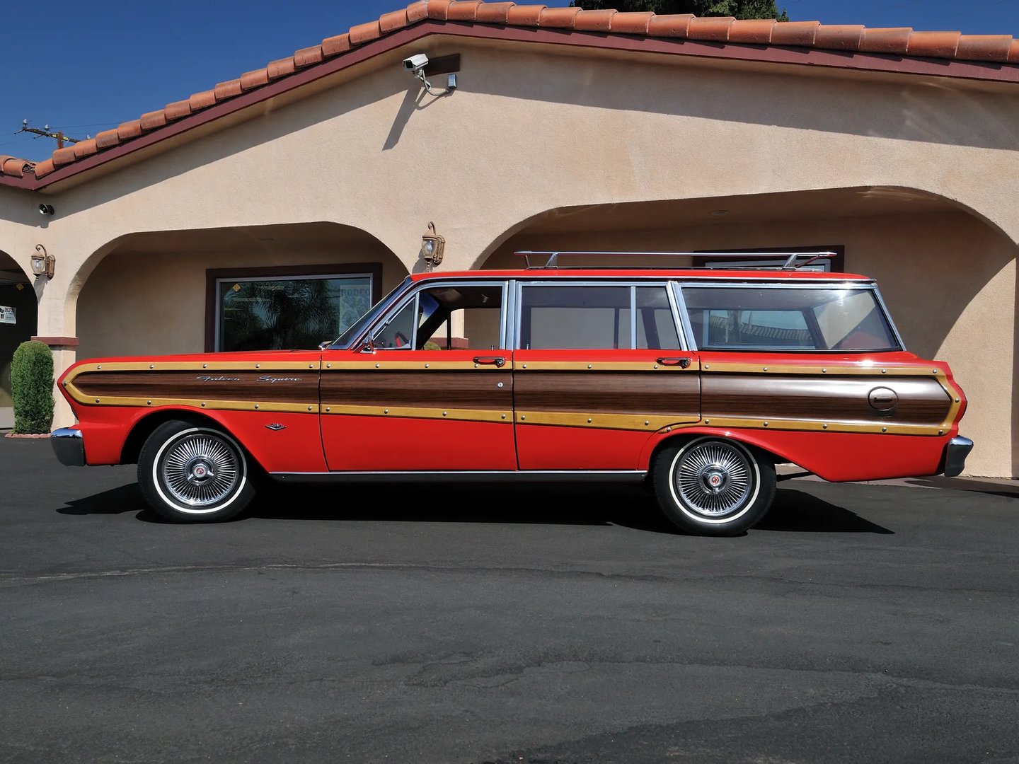 Ford_Falcon_2_generation__Estate_5-door__2.jpg