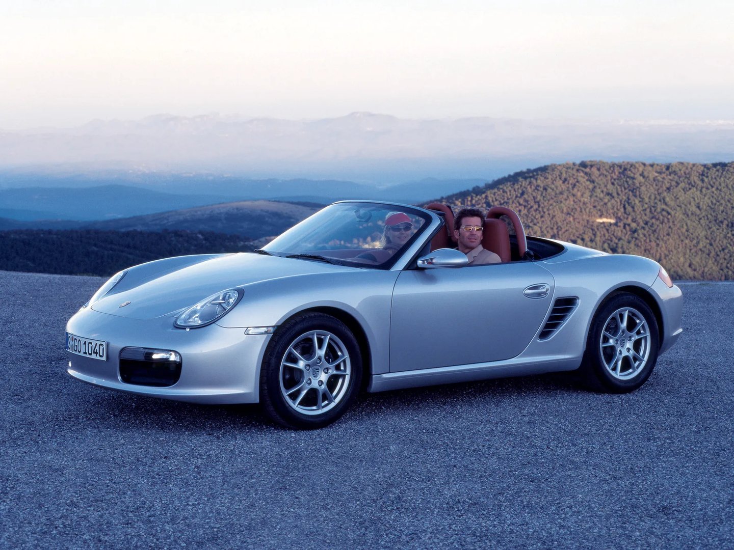 Porsche_718_Boxster_2_generation__Roadster__3.jpg