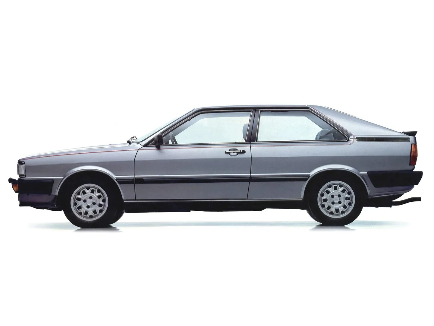Audi_Coupe_1_generation__Coupe__6.jpg