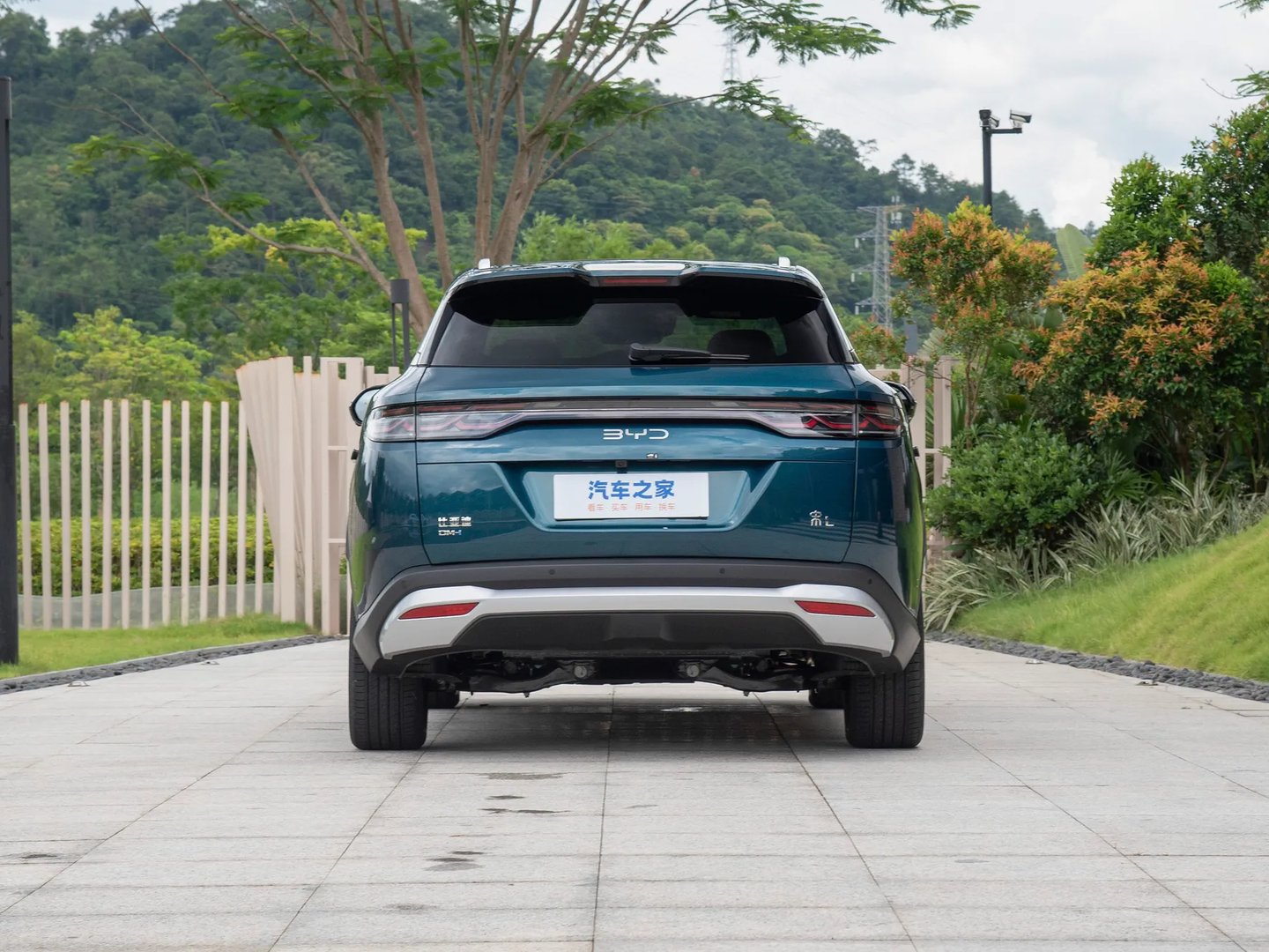 byd_Song_L_DM-i_1_generation__SUV_5-doors__6.jpg