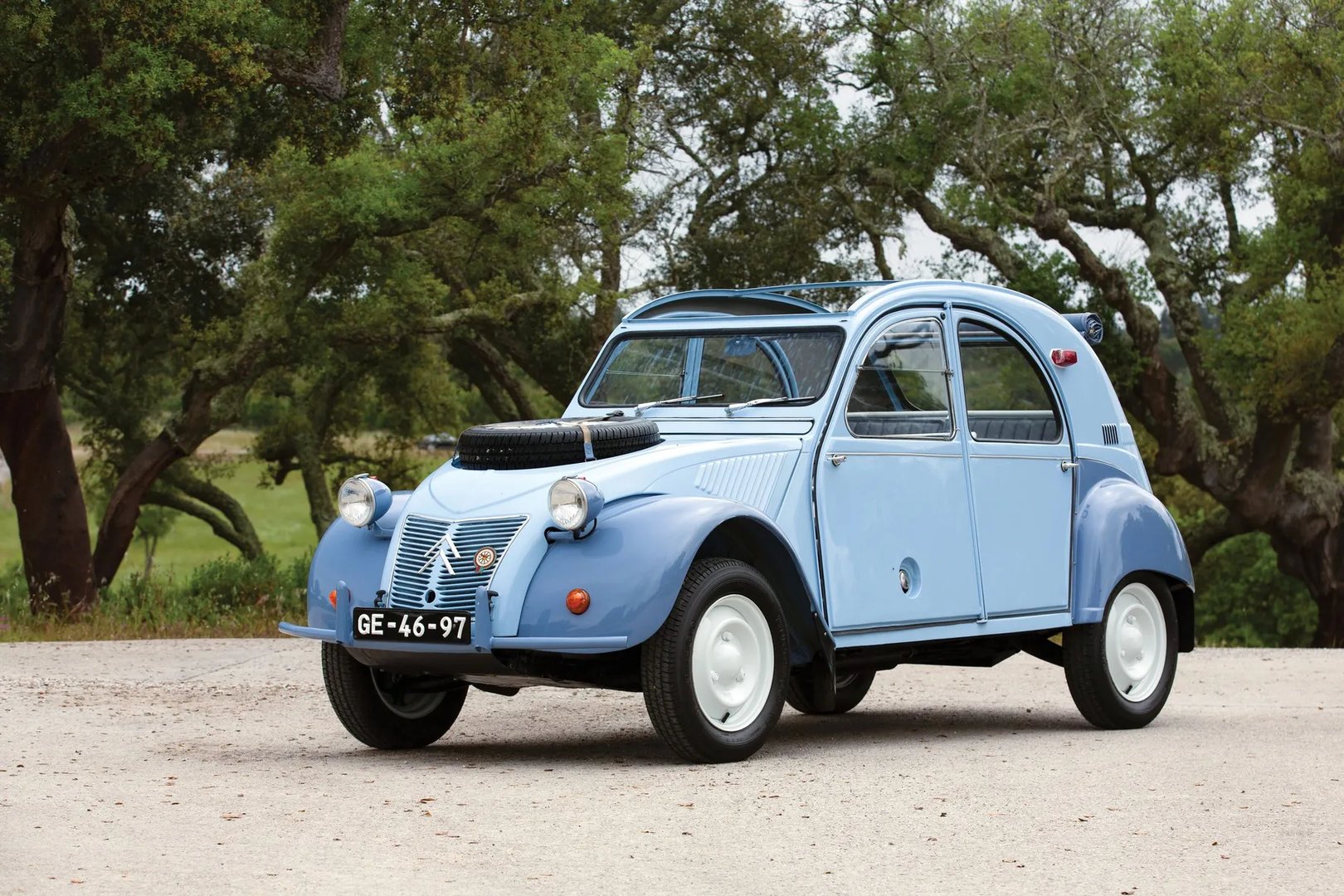 Citroen 2 CV 1 generation  Sedan