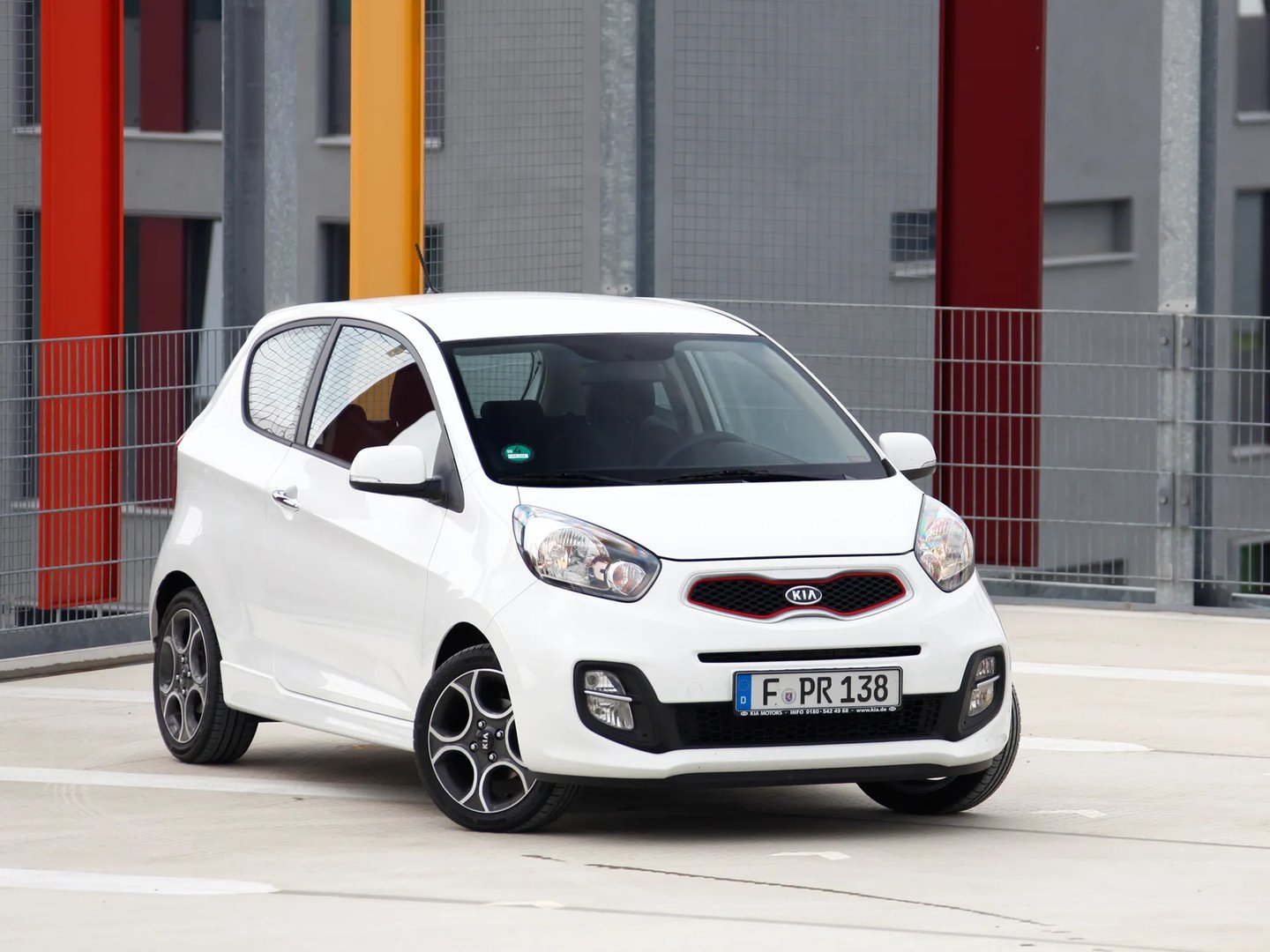 Kia_Picanto_2_generation__Mini_3-doors__12.jpg
