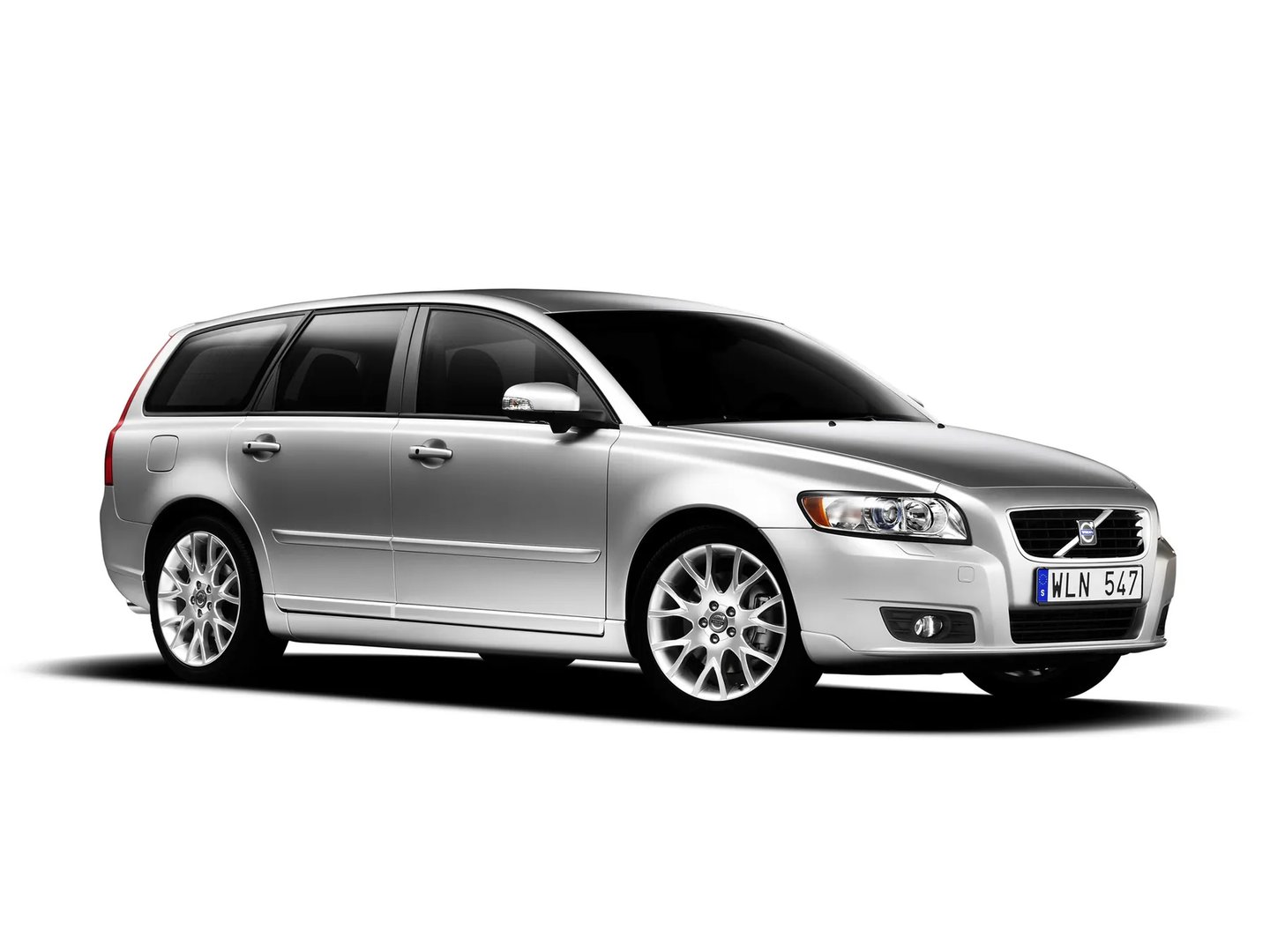 1 generation, restyling 