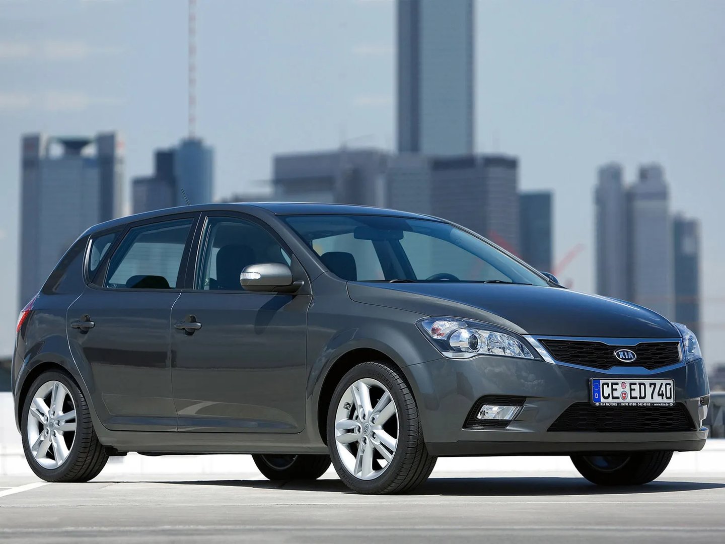 Kia_Ceed_1_generation_restyling__Hatchback_5-door__7.jpg