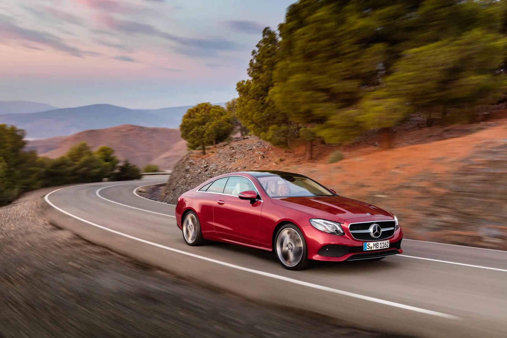 Mercedes_E-Class_5_generation__Coupe__13.jpg