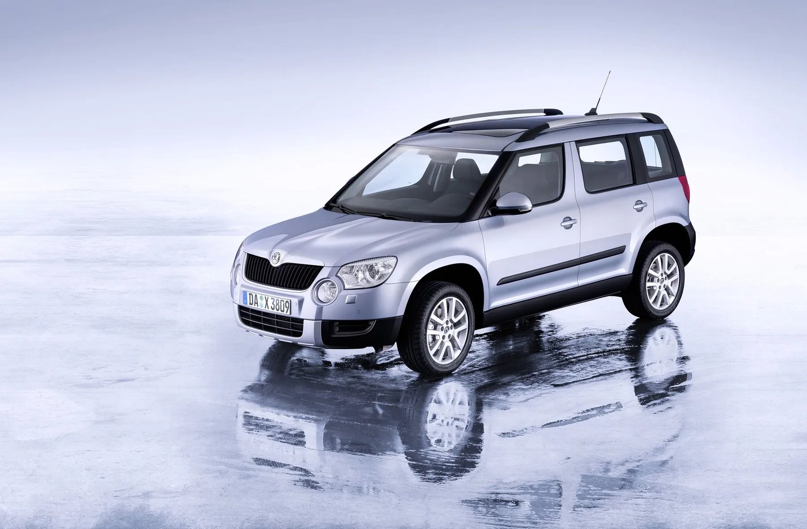 Skoda_Yeti_1_generation__SUV_5-doors__10.jpg