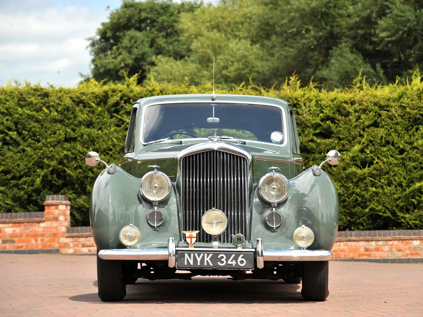 Bentley_R_Type_1_generation__Sedan__4.jpg