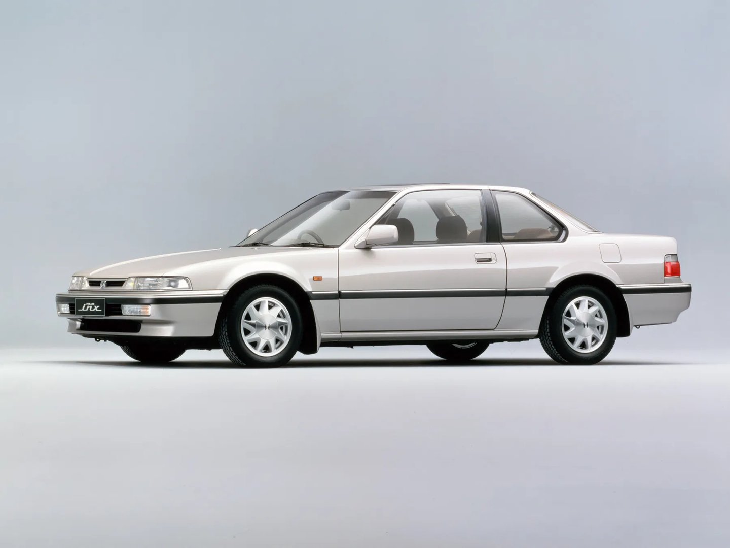 Honda_Prelude_3_generation_restyling__Coupe__5.jpg