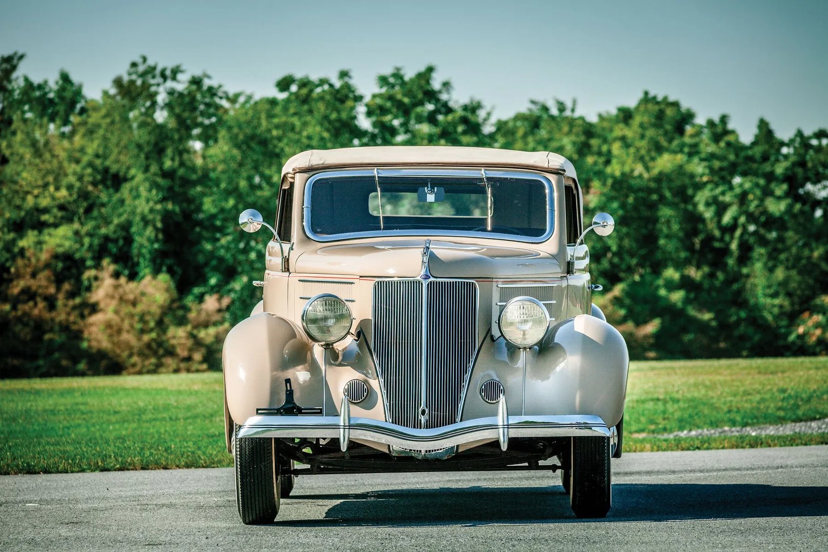 Ford_V8_2_generation__Cabrio__3.jpg
