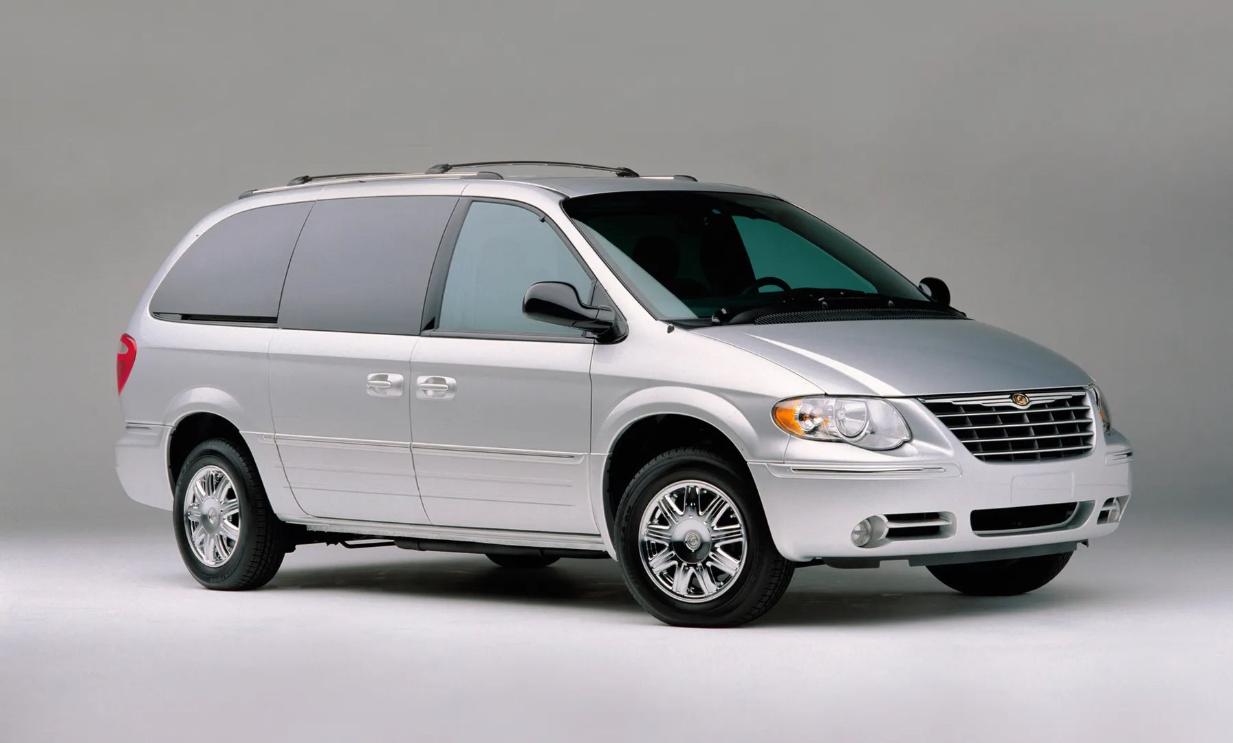 —  Minivan