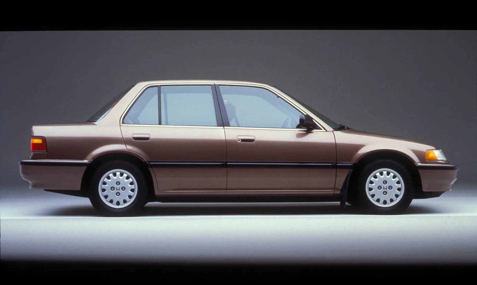 Honda_Civic_4_generation_restyling__Sedan__1.jpg