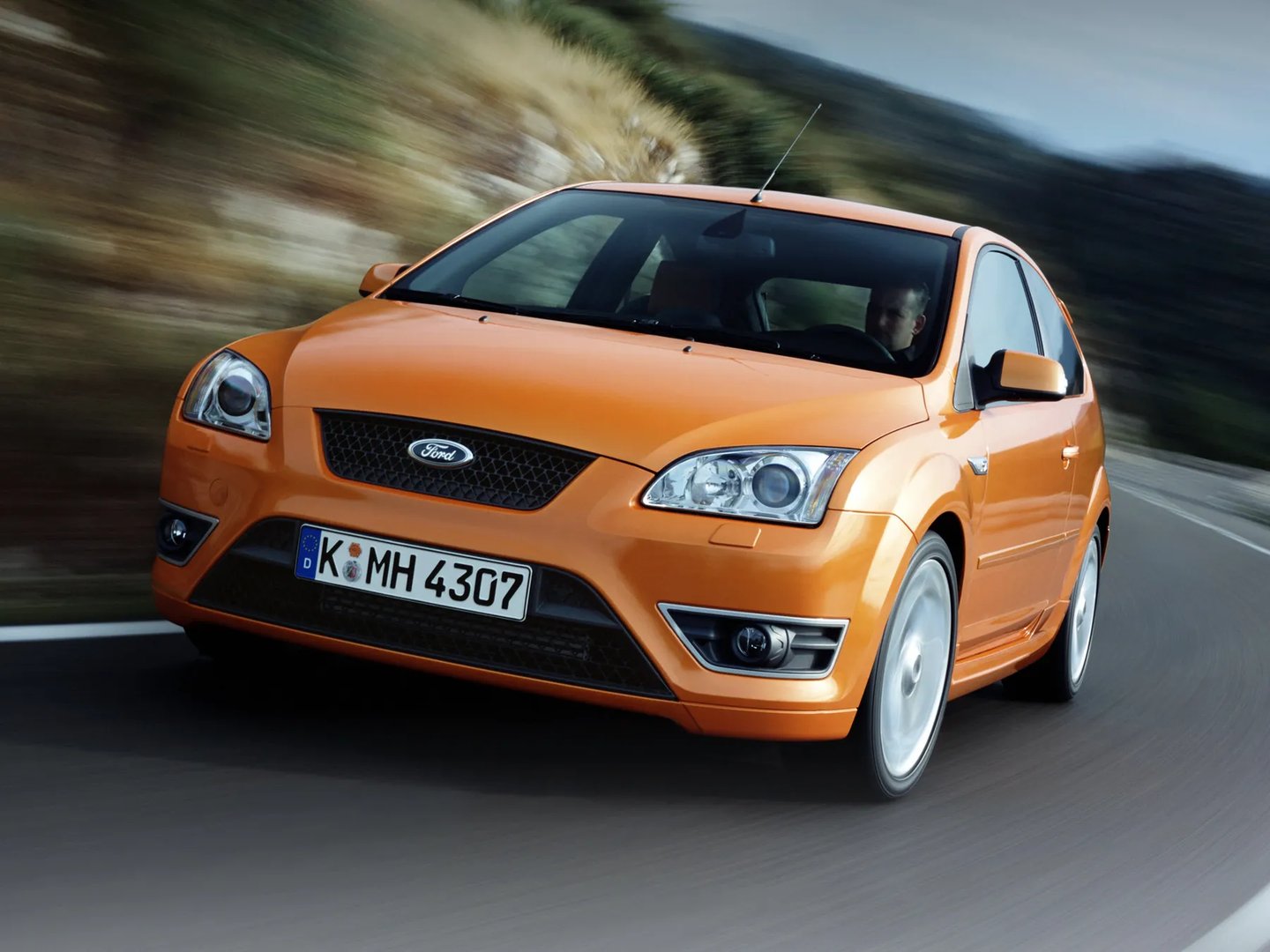 CB4  Hatchback 3-door