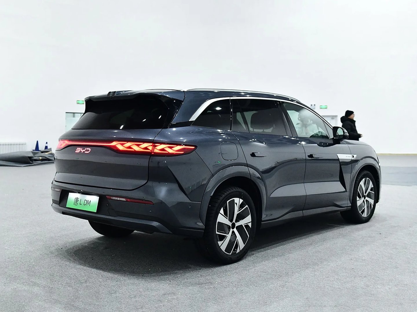 byd_Tang_L_1_generation__SUV_5-doors__2.jpg