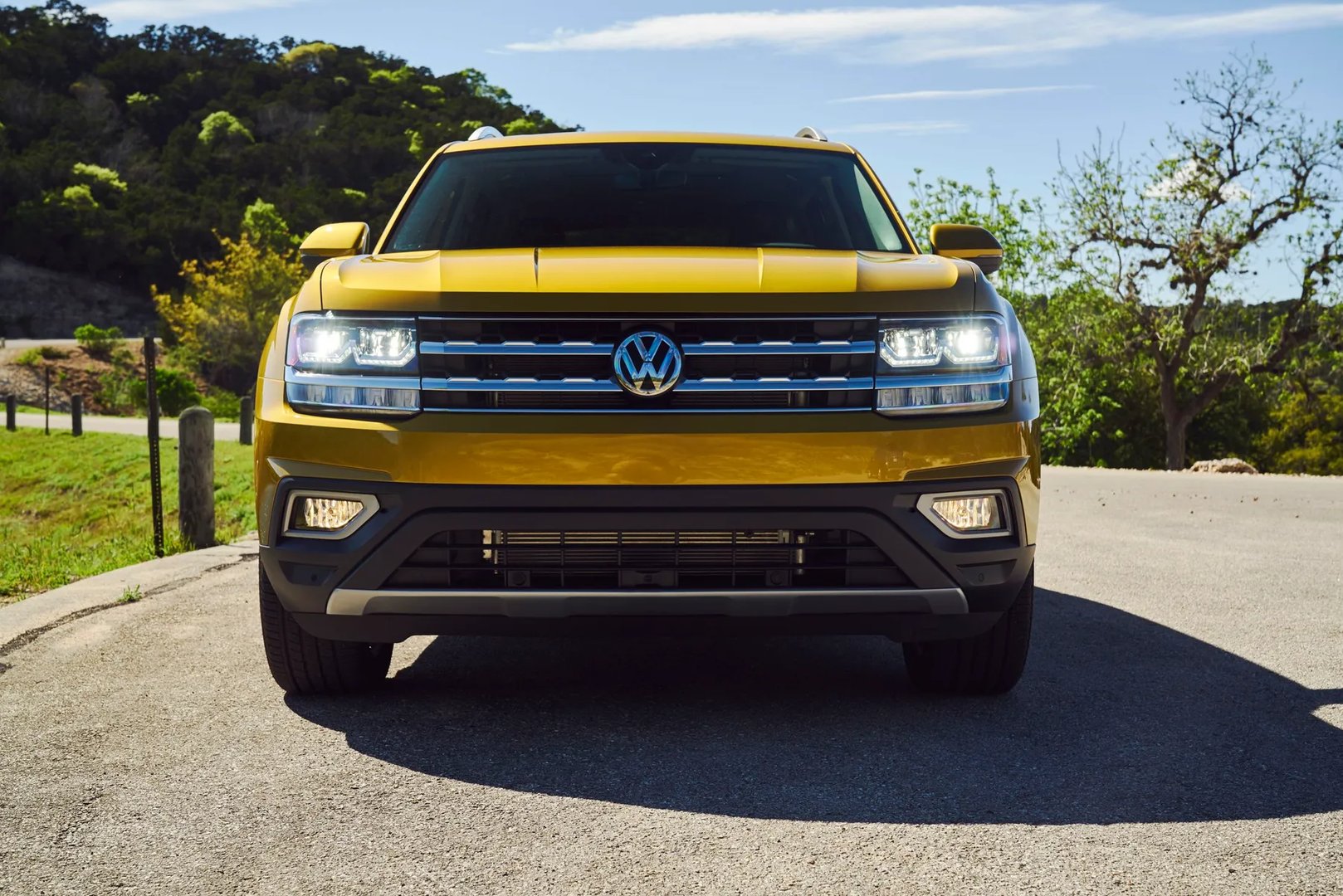 Volkswagen_Atlas_1_generation__SUV_5-doors__6.jpg