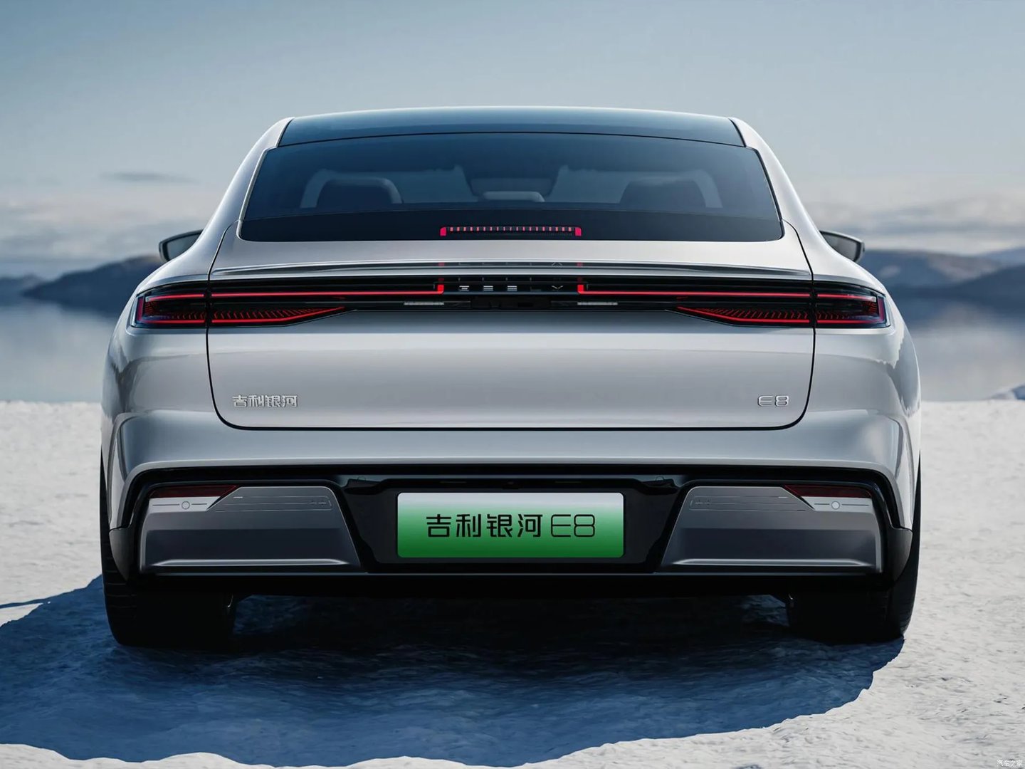 Geely_Galaxy_E8_1_generation__Sedan__3.jpg