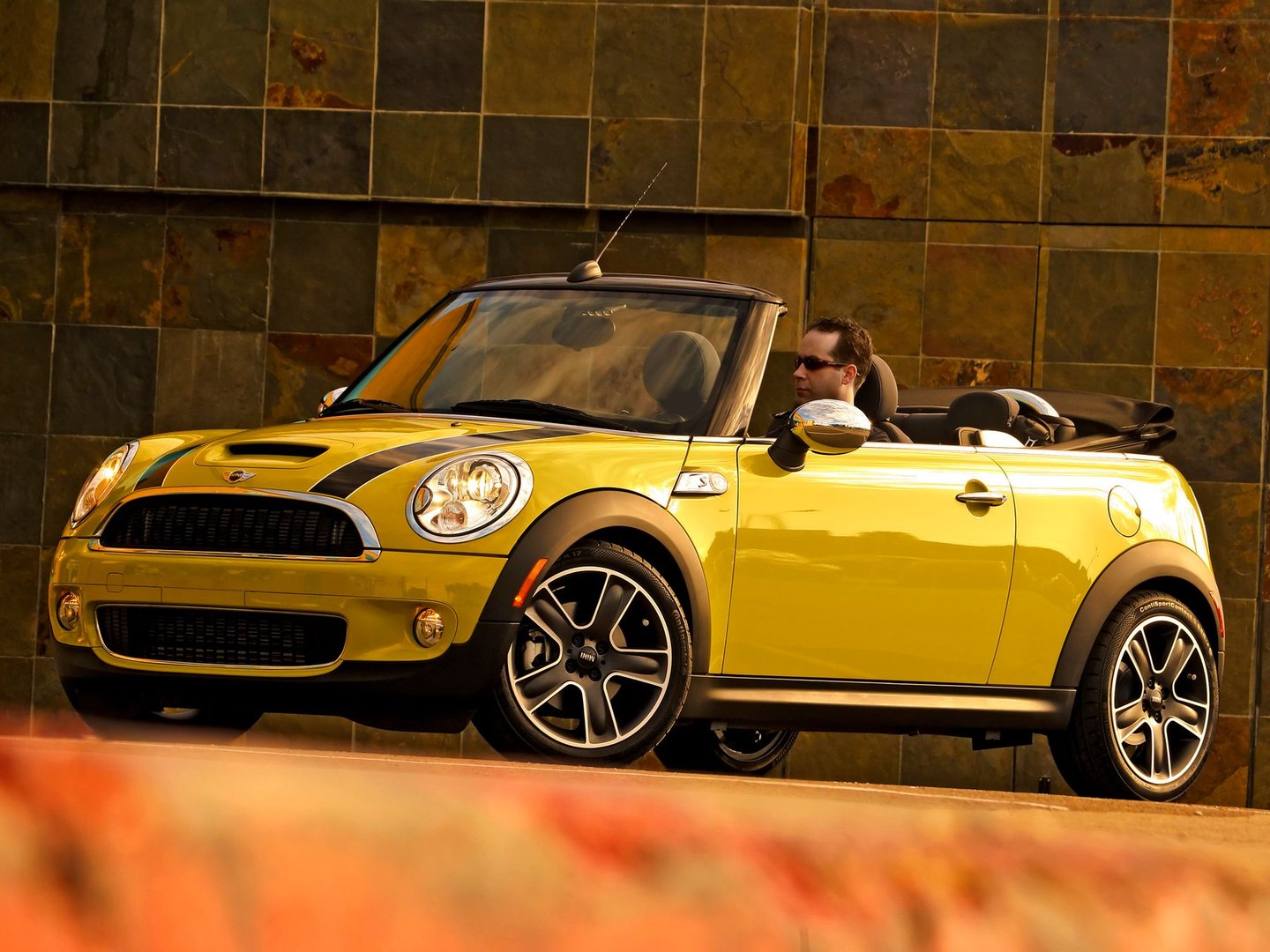 mini_Cabrio_2_generation__Cabrio__24.jpg