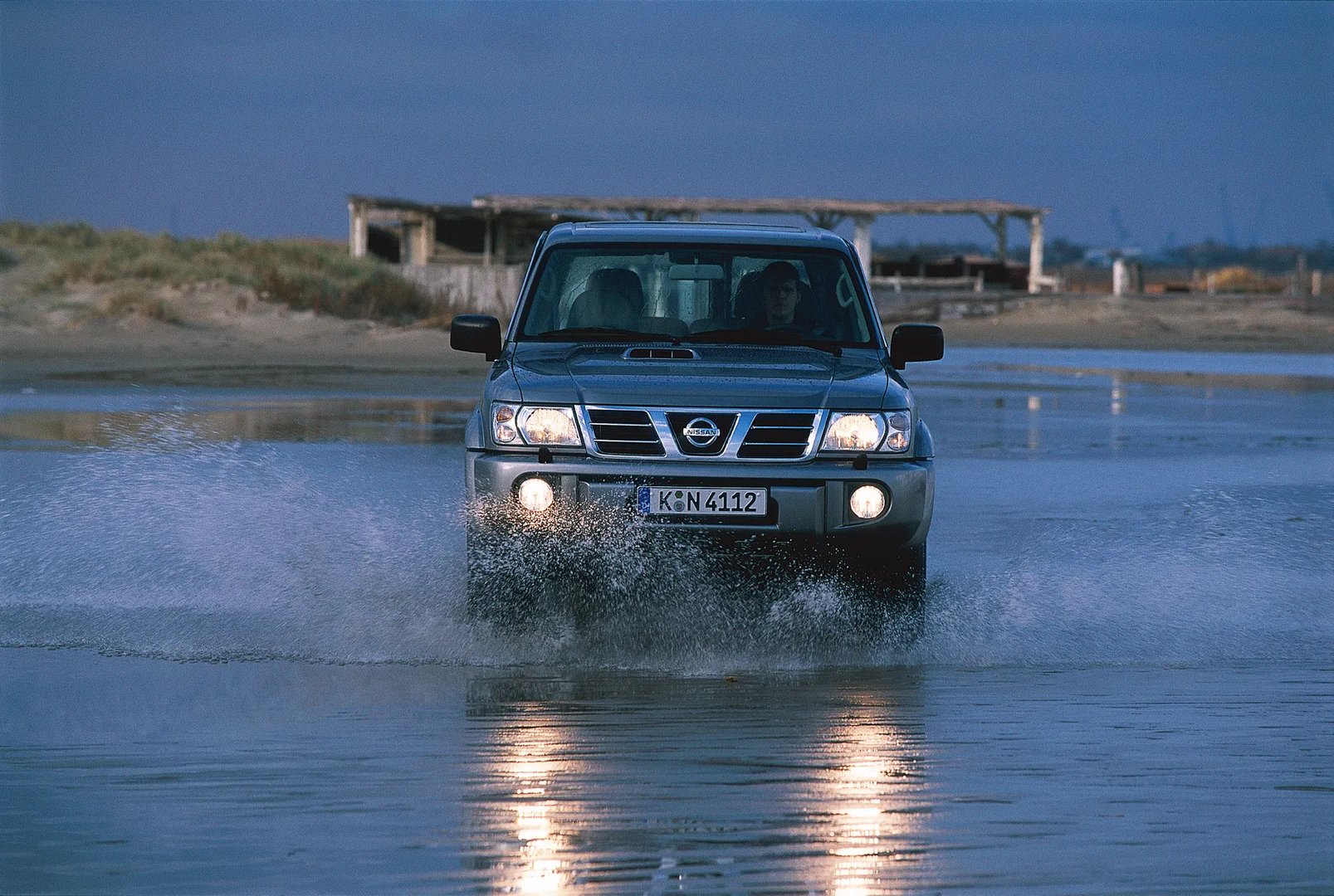 Nissan_Patrol_5_generation_restyling__SUV_3-doors__12.jpg