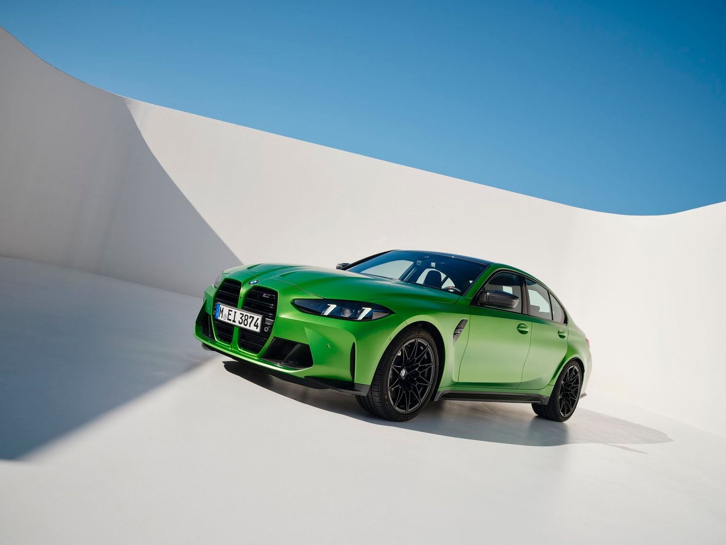 bmw_M3_6_generation_restyling__Sedan__23.jpg