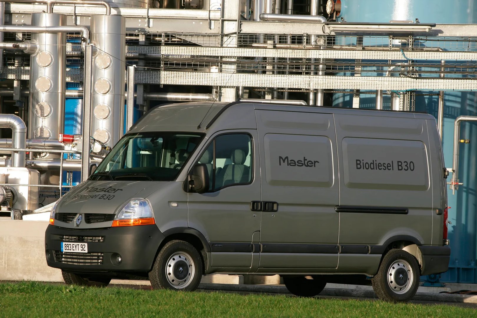 Renault_Master_2_generation_restyling_1__Van_Short__5.jpg