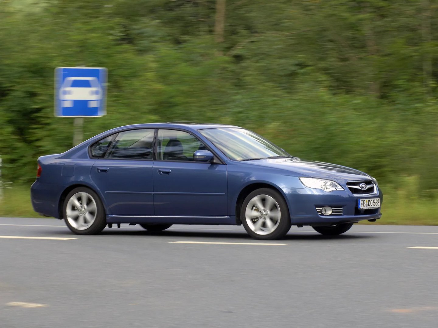 Subaru_Legacy_4_generation_restyling_1__Sedan__6.jpg