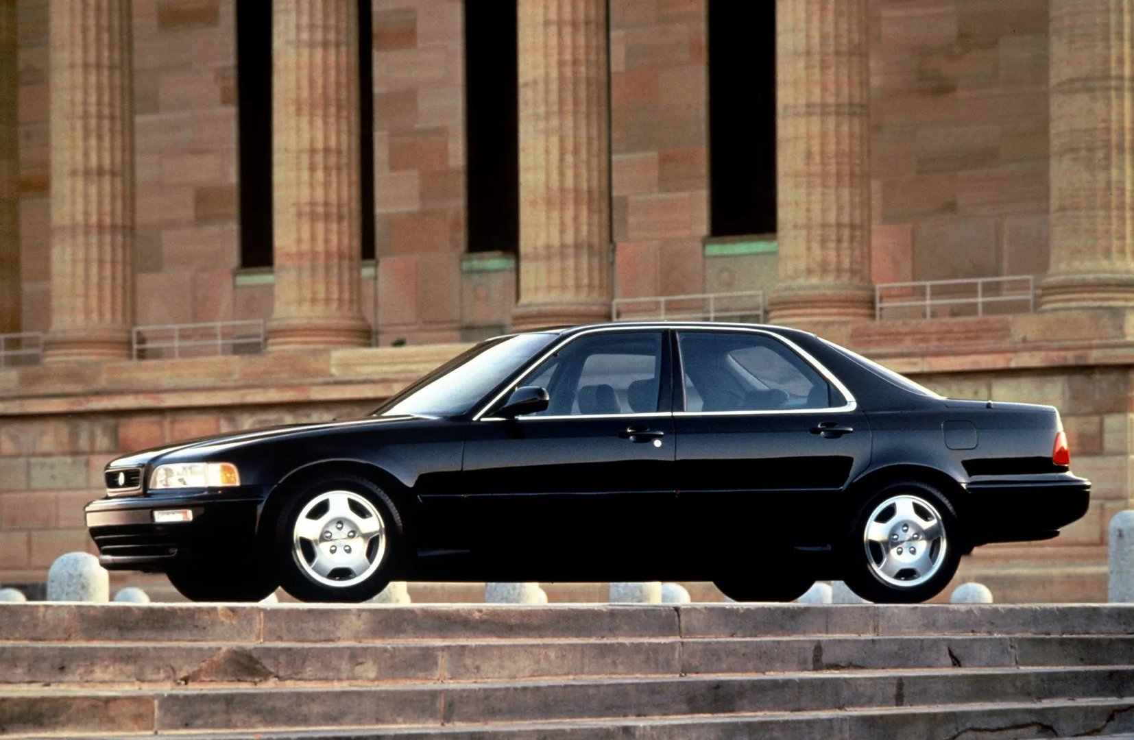 Acura_Legend_2_generation__Sedan__12.jpg