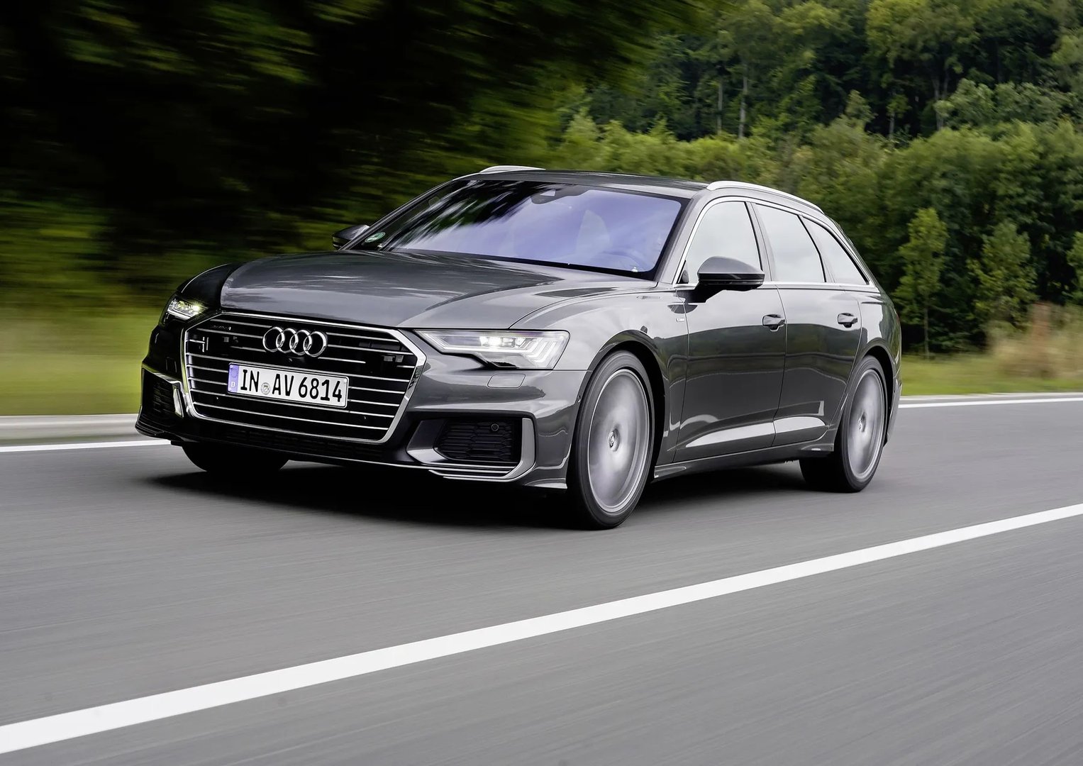 Audi_A6_5_generation__Estate_5-door__5.jpg