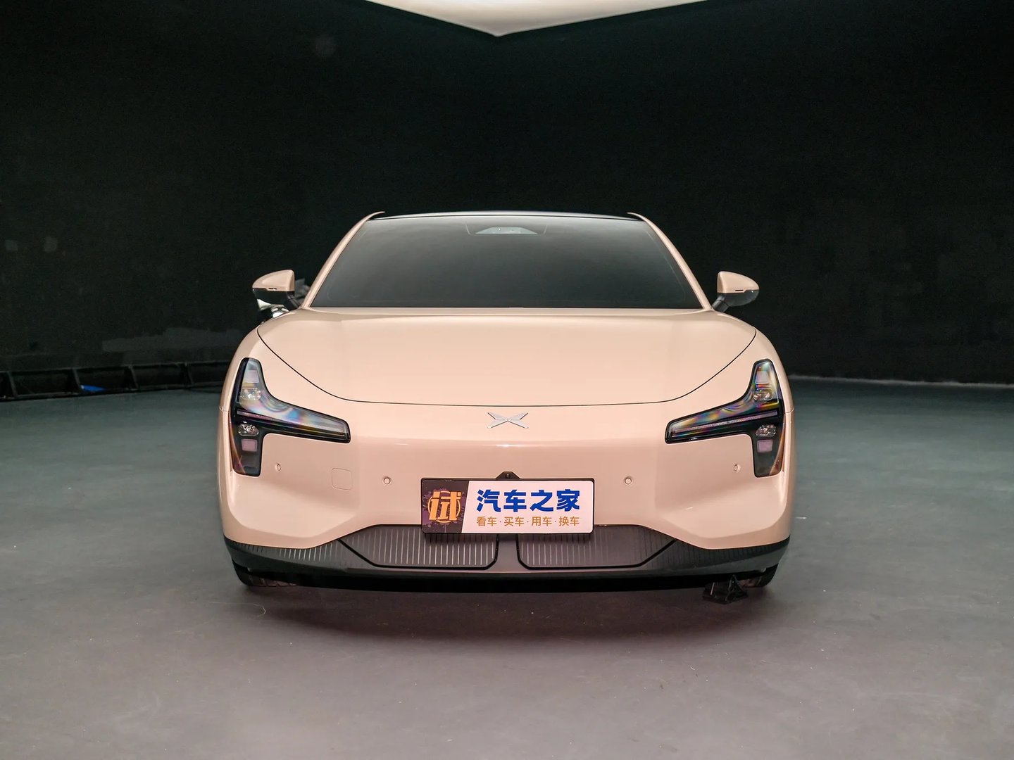 xpeng_MONA_M03_1_generation__Liftback__5.jpg