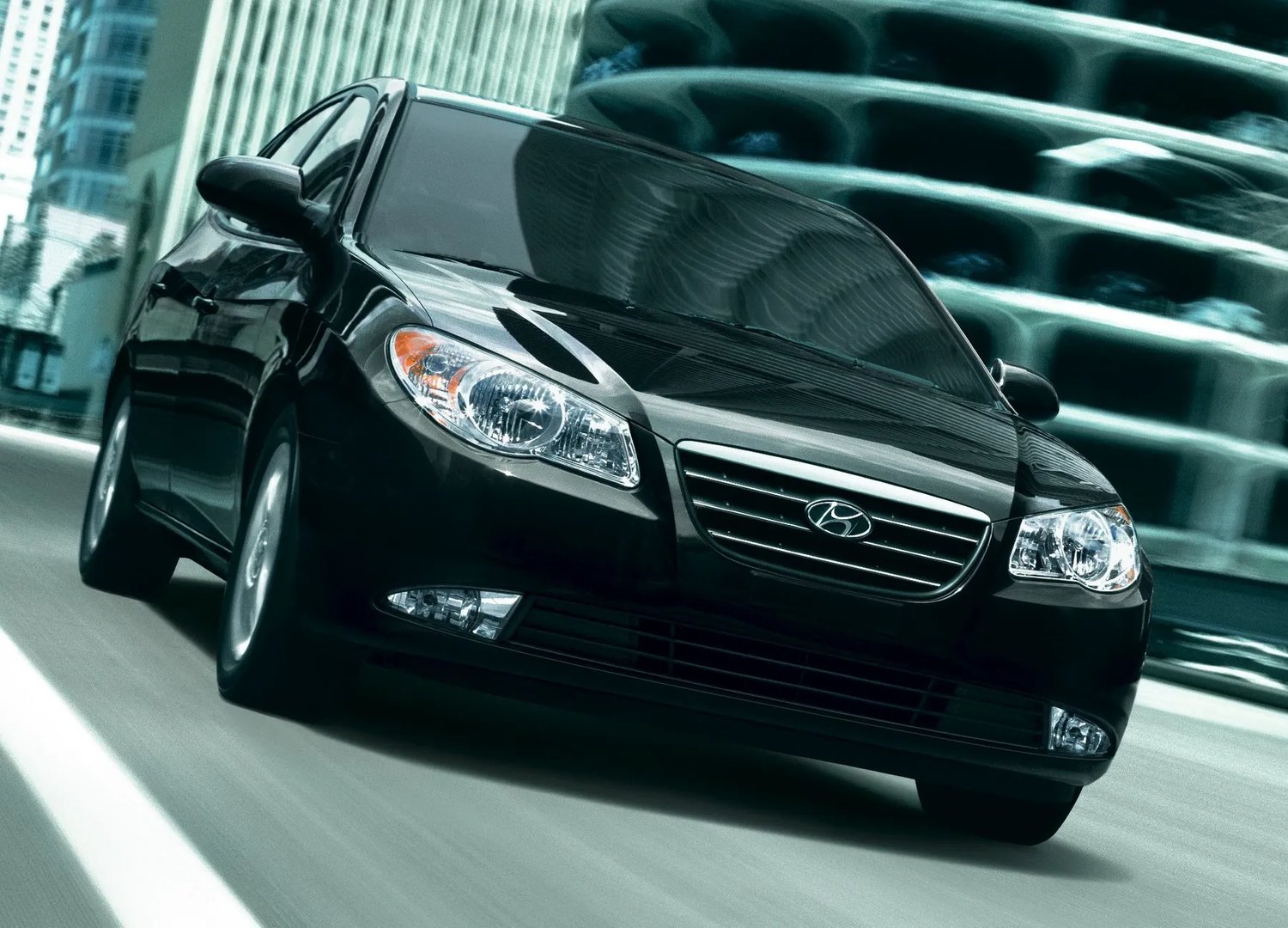 Hyundai_Elantra_4_generation__Sedan__13.jpg