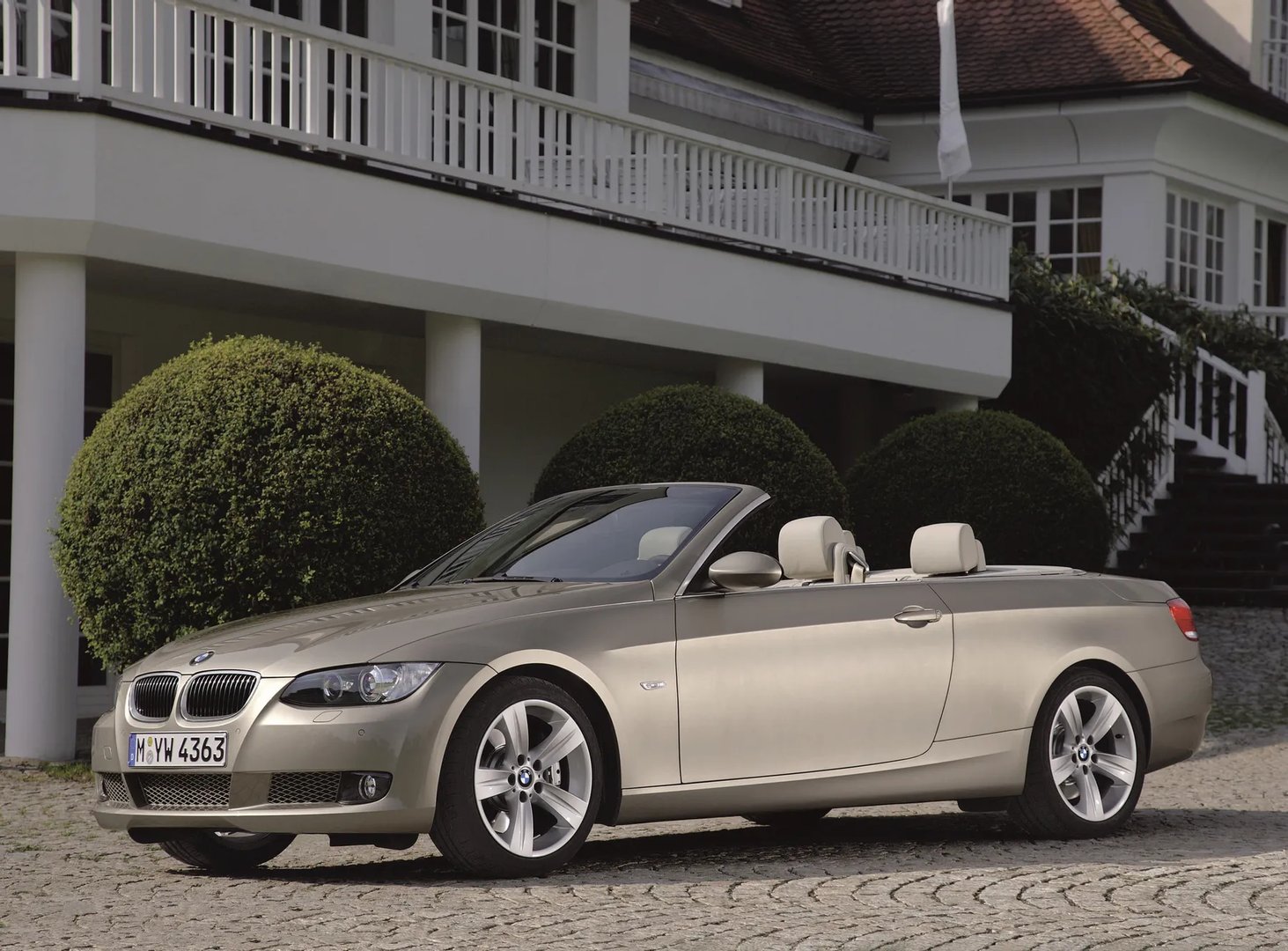 BMW_3_series_5_generation__Cabrio__4.jpg