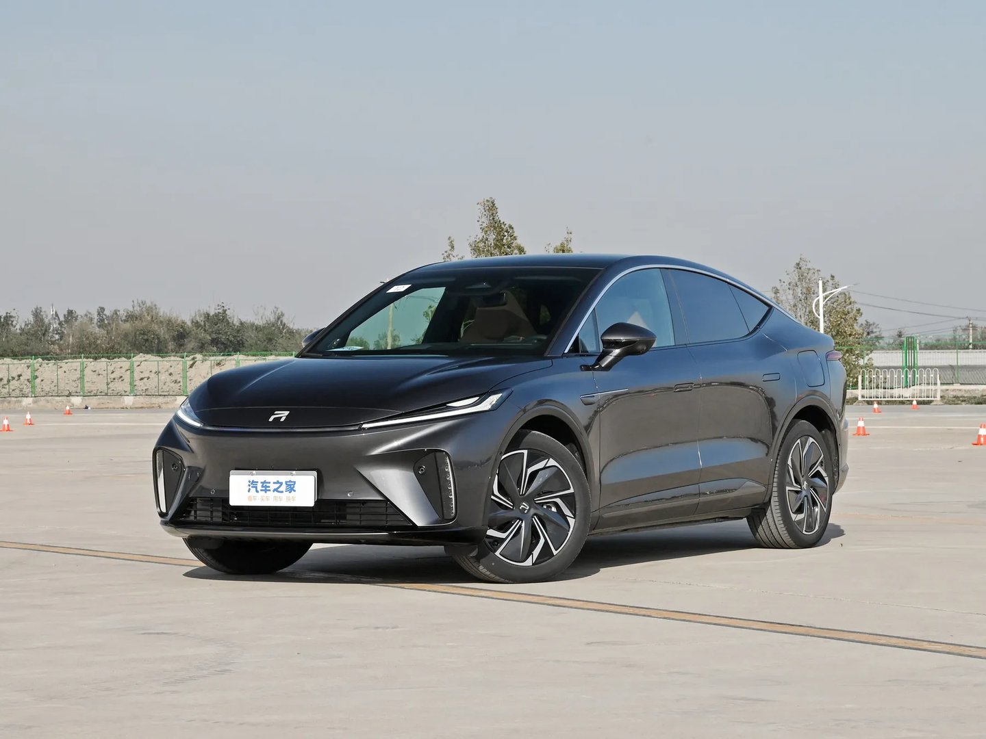 feifan_R7_1_generation__SUV_5-doors__13.jpg