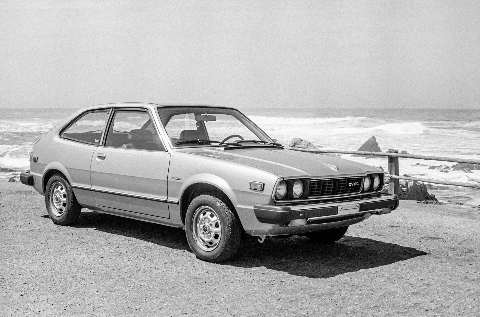 Honda_Accord_(USA)_1_generation__Hatchback_3-door__3.jpg