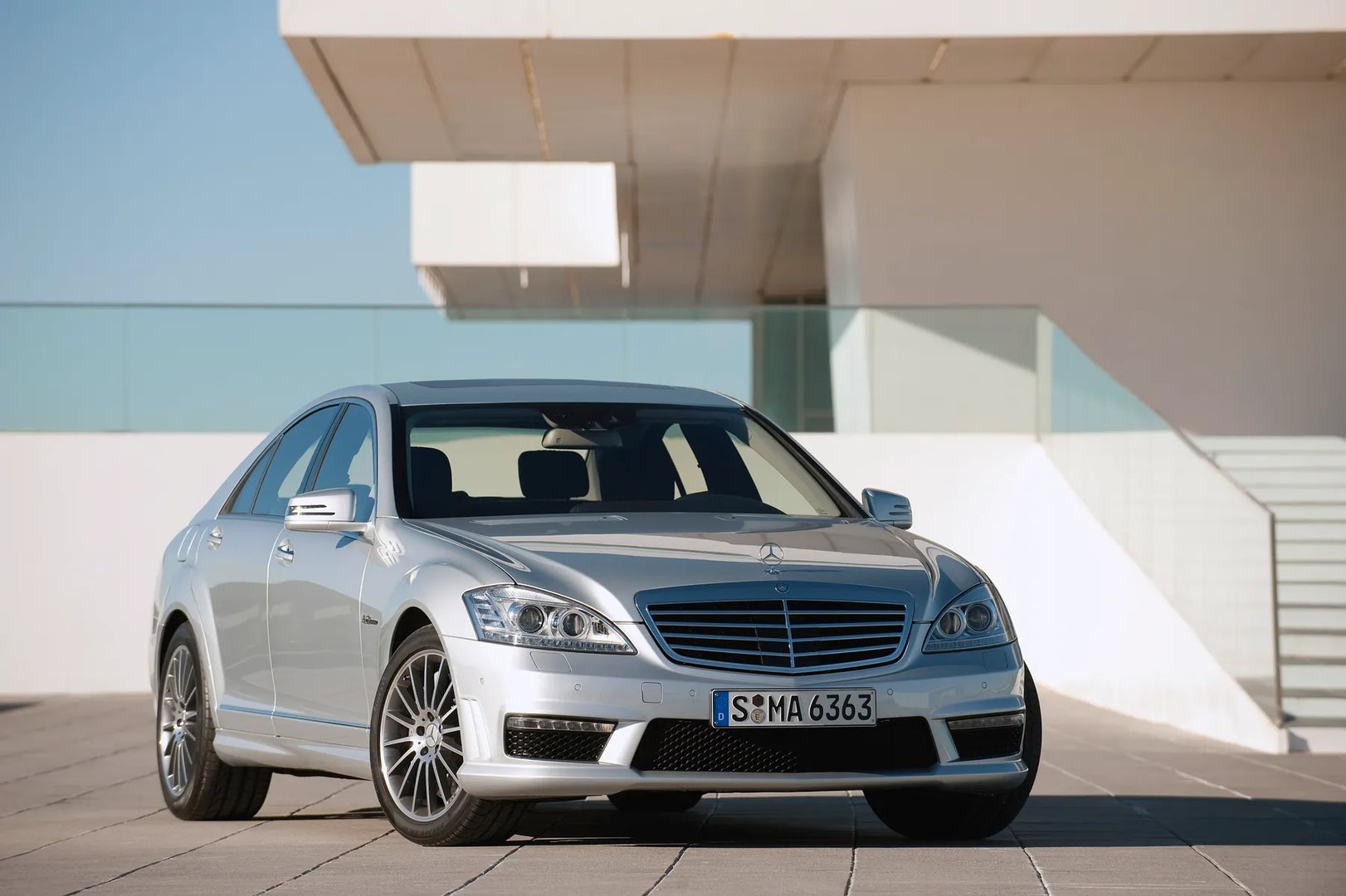 Mercedes_S-Class_AMG_2_generation_restyling__Sedan__1.jpg