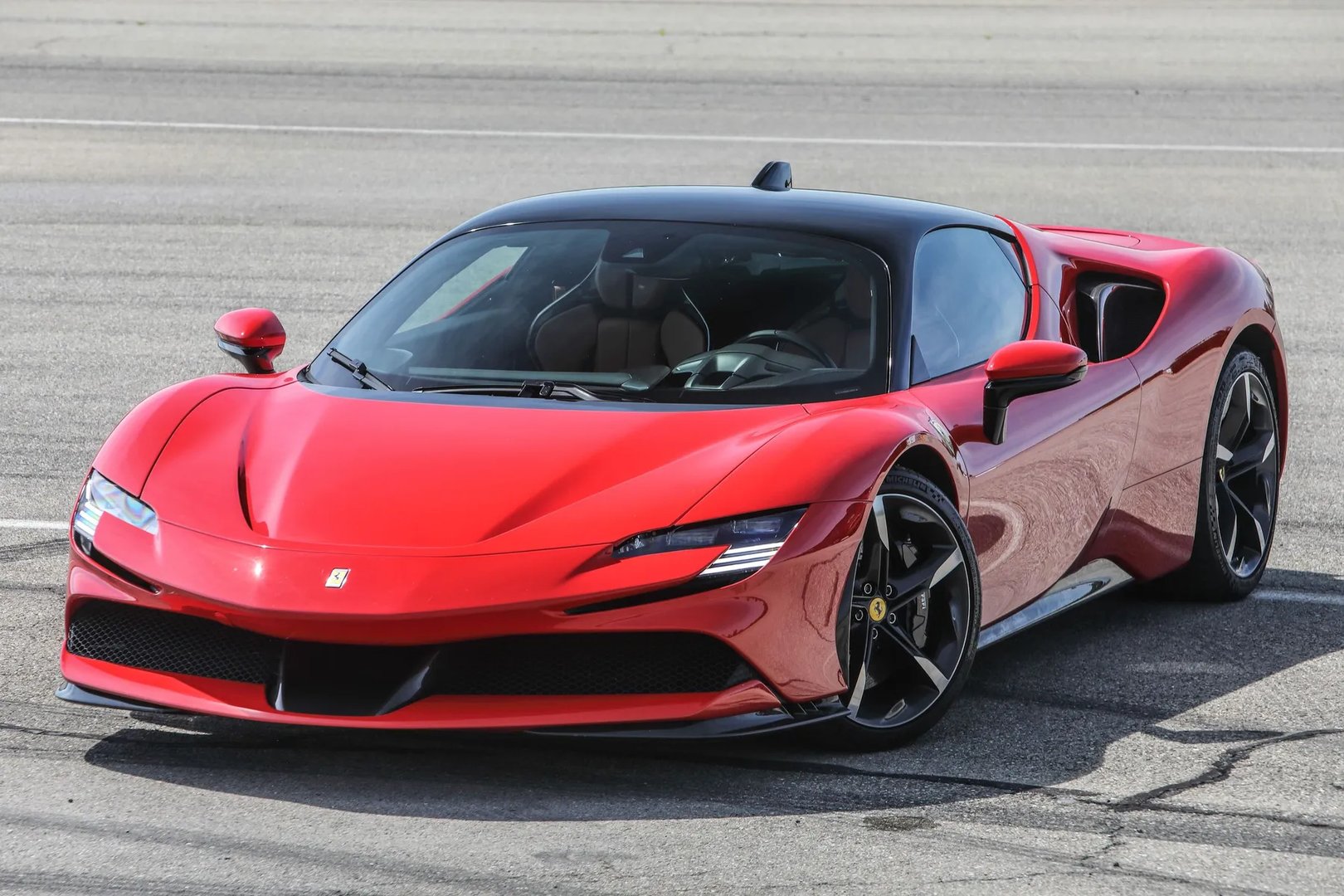 Ferrari_SF90_Stradale_1_generation__Coupe__5.jpg