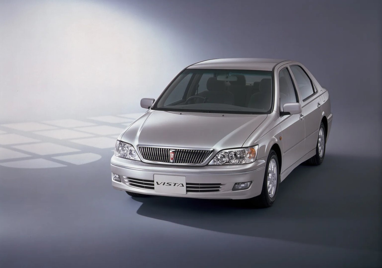 Toyota_Vista_5_generation__Sedan__1.jpg