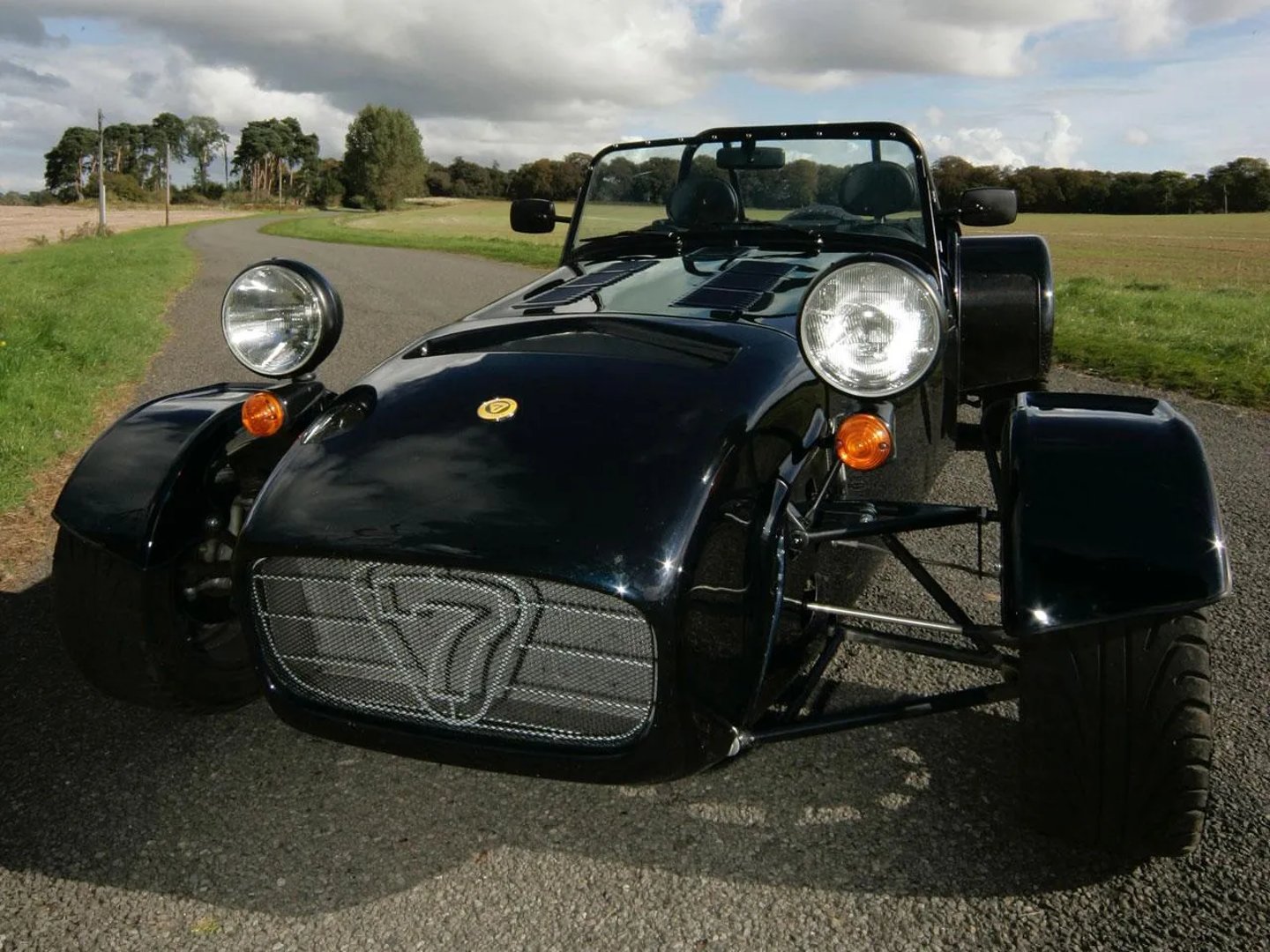 Caterham_CSR_1_generation__Roadster__7.jpg