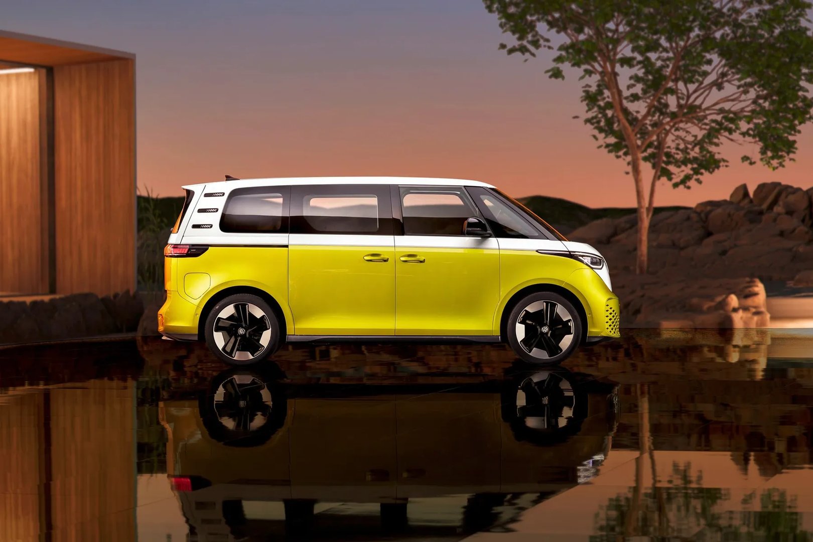 Volkswagen_ID_BUZZ_1_generation__Minivan__10.jpg