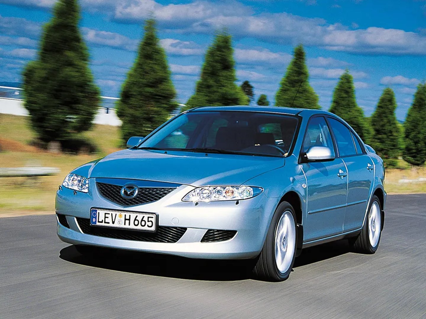 Mazda_6_1_generation__Liftback__8.jpg